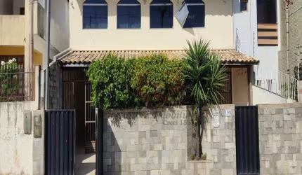 Casa Duplex em Aracaju á Venda no Bairro Atalaia.