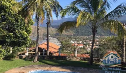 EXCELENTE SOBRADO COM UMA ESPETACULAR VISTA PARA PRAIA DE BAREQUEÇABA!