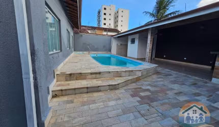 EXCELENTE IMÓVEL DE ALTO PADRÃO PRÓXIMO AO MAR NO BAIRRO MARTIM DE SÁ!!