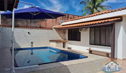 EXCELENTE IMÓVEL PRÓXIMO Á PRAIA LOCALIZADO NO BAIRRO PORTO NOVO EM CARAGUATATUBA-SP!!