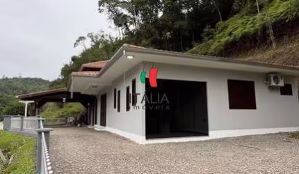 Casa Alvenaria em Primeiro de Maio, Brusque/SC