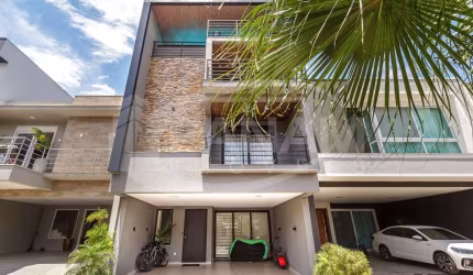 Casa em condomínio fechado com 4 quartos à venda na Avenida Willy Eugênio Fleck, 1495, Sarandi, Porto Alegre por R$ 3.149.000