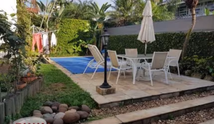 Casa com 4 quartos à venda na Rua Trujilo, 115, Jardim Lindóia, Porto Alegre por R$ 1.689.000
