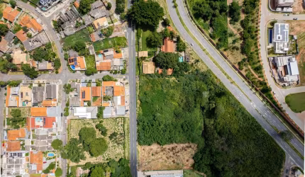 Oportunidade Única! Terreno Residencial e Comercial no Jardim Vitória, Goiânia
