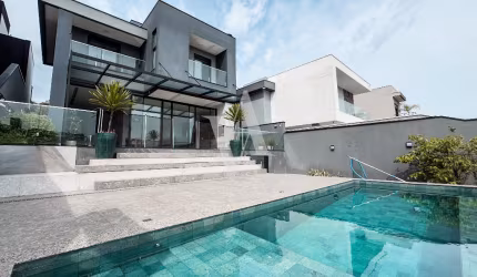 Vendo Excelente Casa no Condomínio Brisas de Jundiaí