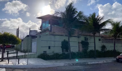 Casa com 4 Quartos e 4 banheiros para Alugar, 280 m² por R$ 5.000/Mês