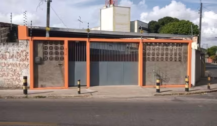 Imóvel para venda possui 250 metros quadrados com 3 quartos em Barro - Recife - PE