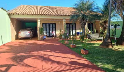 Casa para venda em Maringá no Jardim Tropical.