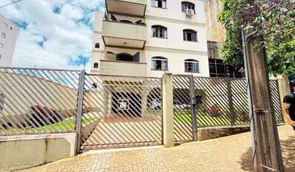 Apartamento no Edifício Guarapari na Rua Espirito Santo, cen