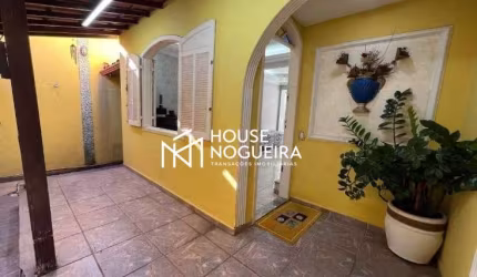 Casa à Venda no Bairro Diamante