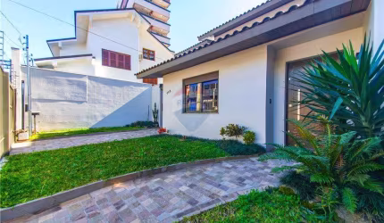 Casa à venda em região central, Passo Fundo