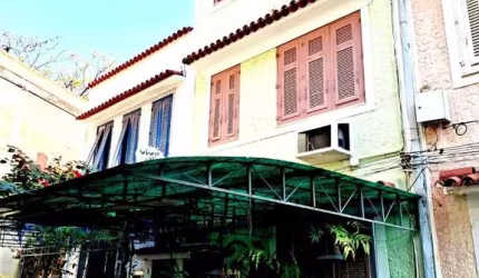 Casa a Venda próximo a Praça Saens Pena