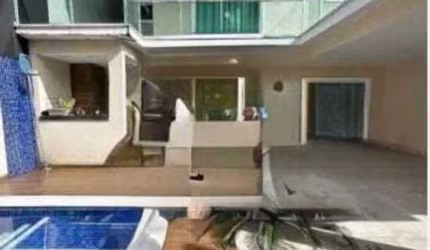 Casa Duplex com 4 Quartos em Vargem Pequena
