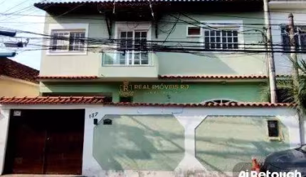 CASA DUPLEX EM CONDOMÍNIO FECHADO NA FREGUESIA