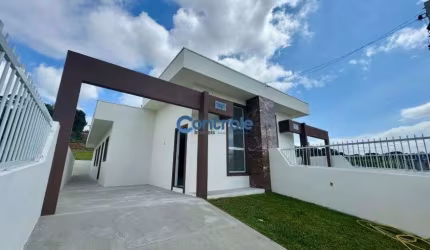 CM/Casa com 3 quartos sendo 1 suíte no bairro Areias São José / Santa Catarina.