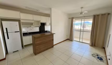 Apartamento de 02 dormitórios no bairro Jardim Cidade de Florianópolis, em São José