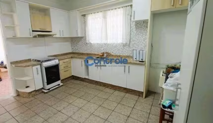 WE/Casa com 3 dormitórios com 1 suíte no bairro Capoeiras, Florianópolis