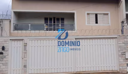 Casa com 5 dormitórios à venda, 270 m² por R$ 780.000,00 - Nossa Senhora da Abadia - Uberaba/MG