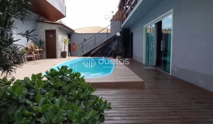 INVESTIMENTO,  à 5 minutos do centro de Brusque sendo 6 apartamentos e uma casa de dois pavimentos com piscina.
