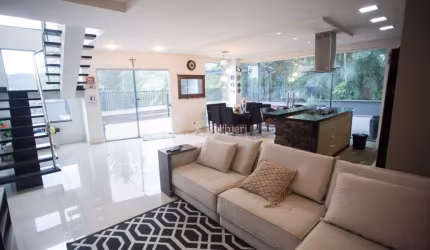 Casa com 3 quartos à venda em Água Verde, Blumenau , 288 m2 por R$ 1.480.000
