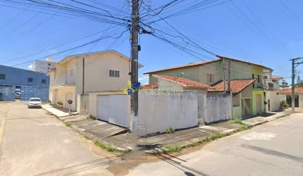 Oportunidade Imperdível: Propriedade Comercial com 644m² de Área Construída, Ideal para Pousada ou