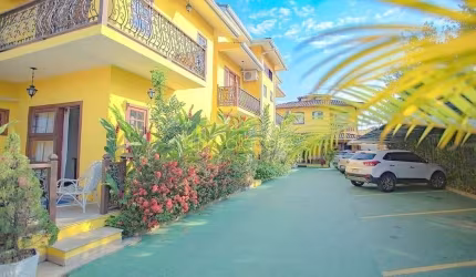 Pousada Colonial com 10 Quartos, Infraestrutura Independente e Apartamento Exclusivo, Ideal para Ev