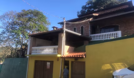 Sobrado a venda Guararema
