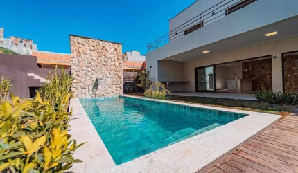 Casa com 4 quartos à venda, 371 m² por R$ 3.290.000 - Paisagem Renoir - Cotia/SP