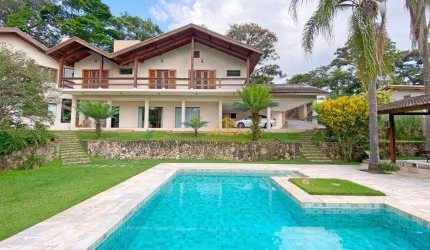 Casa de alto padrão com 4 quartos sendo 4 suítes à venda no Condomínio Villa Vianna – Granja Viana, Cotia/SP