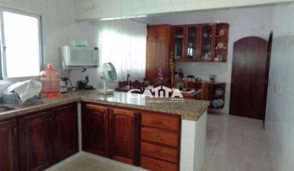 Casa com 3 dormitórios à venda, 235 m² por R$ 930.000,00 - Ermelino Matarazzo - São Paulo/SP