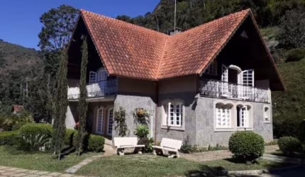 Linda Casa em Estilo Europeu