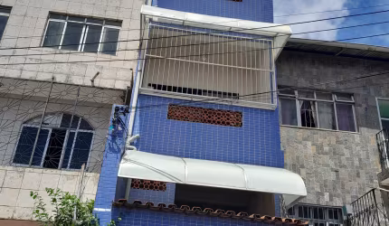 VENDO CASA DE 3 ANDARES