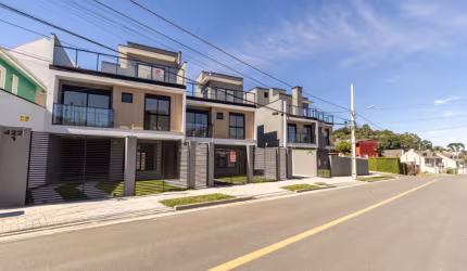 Triplex novo com planejados, na melhor localização do Pilarzinho