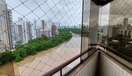 Apartamento à Venda em Graças