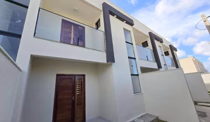 Casa à Venda em Pirangi Dentro