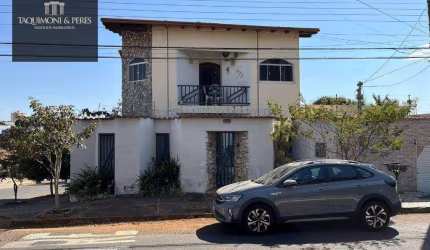 Sobrado com 4 dormitórios à venda, 265 m² por R$ 750.000,00 - Vila Goiás - Anápolis/GO