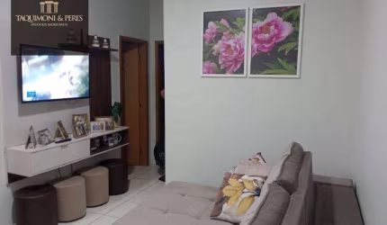 Apartamento no Cond. Fimiani - 2 Qts c/ Suíte