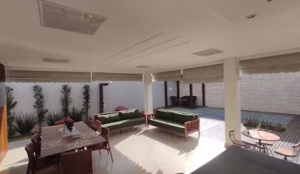 Casa Bem Localizada de Alto Padrão - Bairro Anápolis City