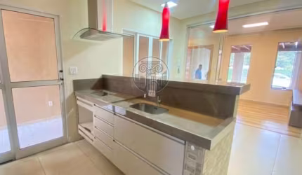 Imperdível oportunidade: Casa à venda em Ribeirão Preto-SP, Jardim Irajá! 2 quartos, 1 suíte, 2 salas, 2 banheiros, 1 vaga, 114,28 m².