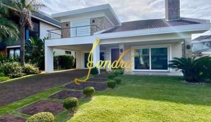 Casa condomínio Beira mar de alto padrão 05 suites