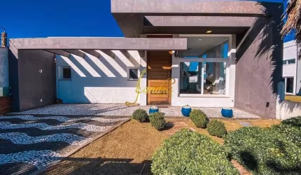 Excelente Casa no Centro de Xangri-lá! Com dois lotes próximo ao mar