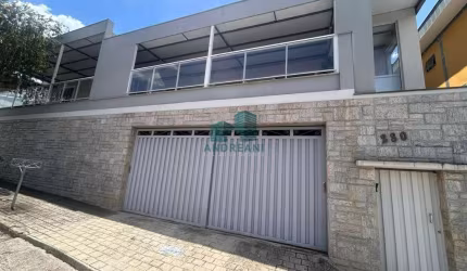 Casa com 5 quartos à venda na José Pavesi, 280, Jardim Ipê, Poços de Caldas por R$ 1.600.000