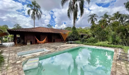 Casa residencial e comercial para venda e locação na  Vila Santo Antônio, Granja Viana