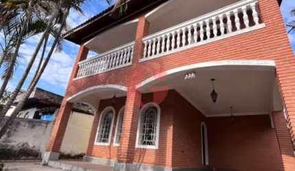 Sobrado para venda com 4 quartos e 4 vagas de garagem - 232m² no Vila do Tesouro