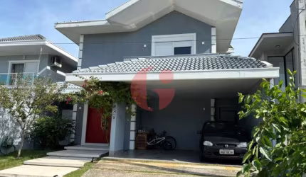 CASA COM 3 SUÍTES À VENDA / URBANOVA
