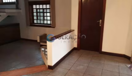 Sobrado para venda com 4 quartos e 6 vagas de garagem - 554m² no Bosque Imperial