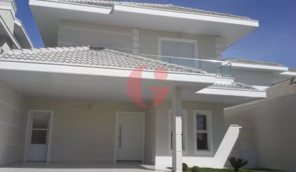 Sobrado em condomínio para locação com 04 quartos e 02 vagas de garagem - 233m² no bairro Urbanova