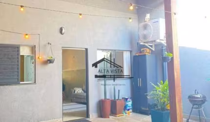 Casa com 2 dormitórios à venda, 65 m² por R$ 400.000 - Novo Mundo - Uberlândia/MG
