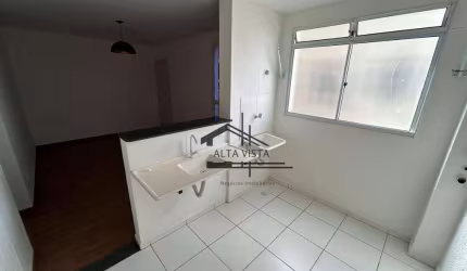 Apartamento com 2 dormitórios à venda, 46 m² por R$ 165.000 - Chácaras Tubalina - Uberlândia/MG
