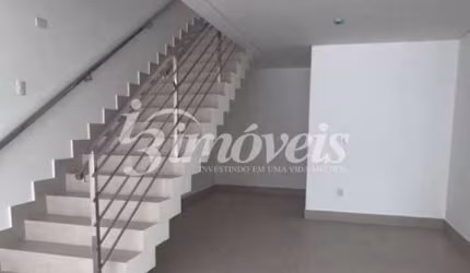 Excelente sala comercial para aluguel ANUAL com ótima localização no bairro CENTRO EM ITAPEMA /SC